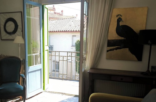 Bas-Vernet House | Vacation home 10 minutes from the beaches, between the sea and the mountains—downtown + garages