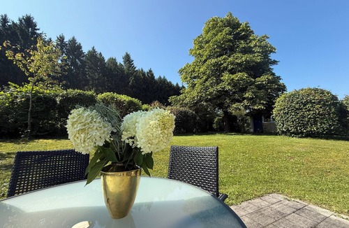 Postmuenster Cabin | Vacation home, 200 m from the lake, own fenced garden, vacation with dog