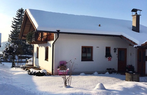 Waging am See House | Vacation home, 3 bedrooms, with garden, lake view, up to 6 persons, 135 sqm