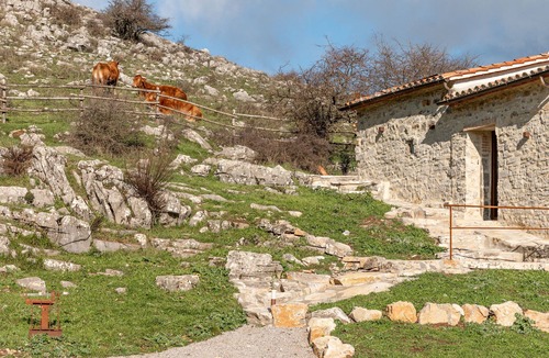 Arcidosso House | Vacation home Acqua by Interhome
