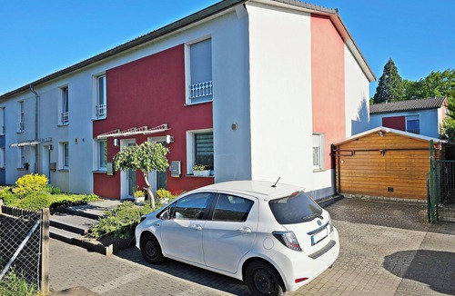 Lutzel House | Vacation home/apartment in Koblenz with terrace