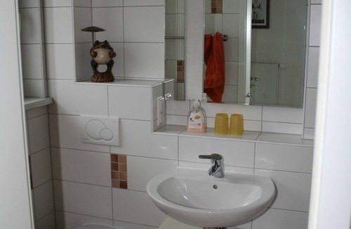 Hasselborn Apartment | Vacation home Auszeit - Holiday apartment south