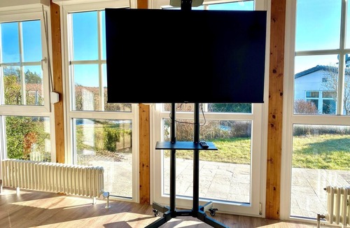 Wolfsbach House | Vacation home Bayreuth in a quiet location, for families & groups. Pet friendly!