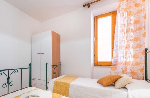 Cala Gonone House | Vacation home CASA COLLODI in Cala Gonone - 9 persons, 4 bedrooms