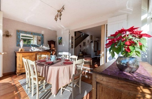 Cavalaire-sur-Mer House | Vacation home Castel Haussmann in Cavalaire - 4 persons, 2 bedrooms
