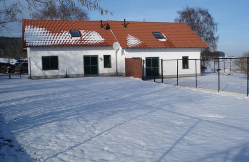 Flesten House | Vacation home Eifelblick 26, 2x shower/WC - Eifelferienhaus Miro - Flesten