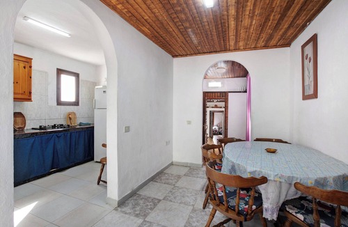 Granadilla de Abona House | Vacation Home "El Cazador 1" with Sea View, Shared Pool & Wi-Fi