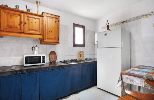 Granadilla de Abona House | Vacation Home "El Cazador 1" with Sea View, Shared Pool & Wi-Fi