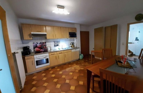 Zweifelscheid House | Vacation home Engelsdorf (up to 27 pers.) - South Eifel family and group vacation homes