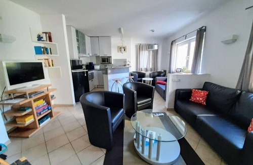 Zweifelscheid House | Vacation home Engelsdorf (up to 27 pers.) - South Eifel family and group vacation homes