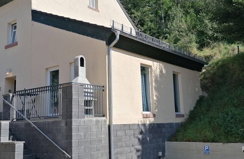 Zweifelscheid House | Vacation home Enztal (up to 14 persons) - South Eifel family and group vacation homes