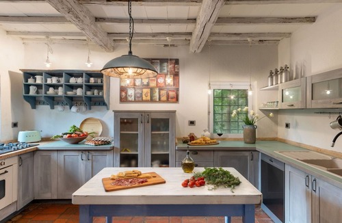 San Casciano dei Bagni House | Vacation home for 12 guests with 350m² in Cetona (299816)