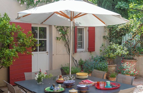 Eyragues House | Vacation Home for Rent in Provence, Near the Alpilles—6 Bedrooms