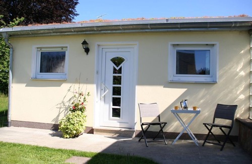 Kell am See House | Vacation home "Hühnerhaus" - vacation home, shower and bathtub, non-smoking