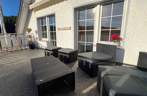 Hellenthal House | Vacation home in Hellenthal/Eifel - Panoramic view and Home Cinema