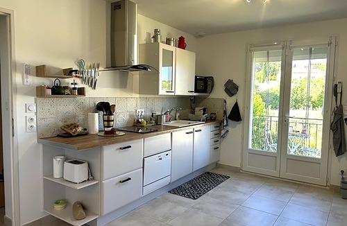 Saint-Didier Apartment | Vacation home in Provence near Mont Ventoux