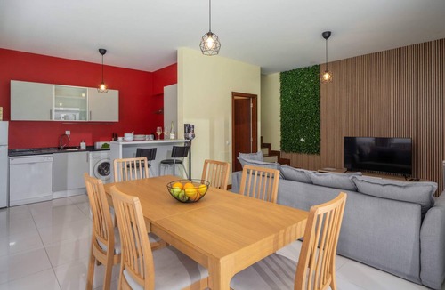 Pedras Pretas Villa | Vacation Home in Porto Santo, Villa Girassol