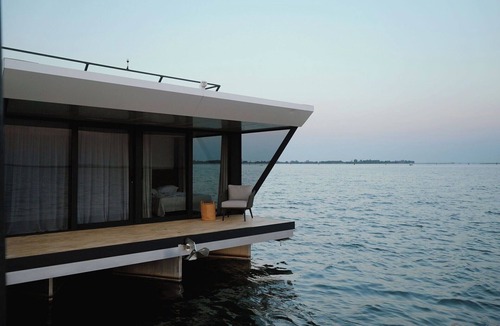 Malamocco House | Vacation Home in Venice with 3 bedrooms sleeps 6