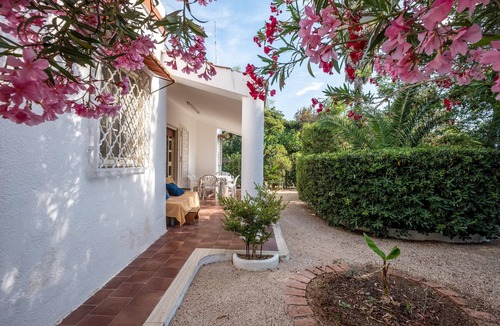 Punta Prosciutto House | Vacation Home 'Villa Susy' near Sea with Private Garden & Wi-Fi