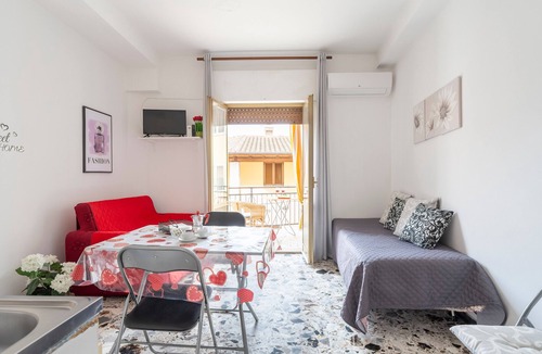 Jerzu House | Vacation Home "Jerzu Centro" with Private Terrace & Balcony