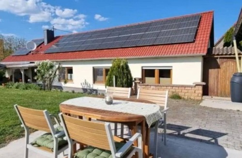 Imsweiler House | Vacation home Kurt - Holiday home, shower, WC, 2 bedrooms