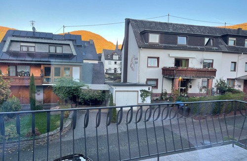Bruttig House | Vacation home Mosel-Wohnen I in Ferienland Cochem -balcony, sauna, garage