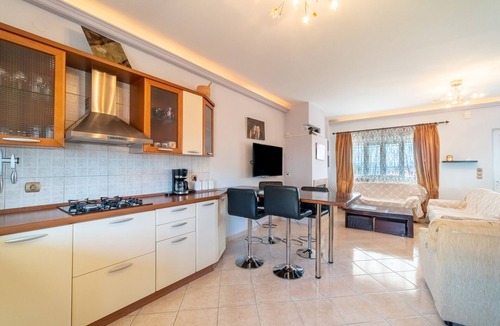 Korakades House | Vacation Home 'Panorama House Petritis' near Beach with 2 Balconies & Wi-Fi