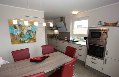 Unter Gohren House | Vacation home Residenz am See - Holiday home Residenz am See (50 meters from the