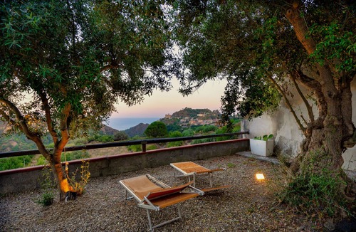 Savoca House | VACATION HOME ROMISSA