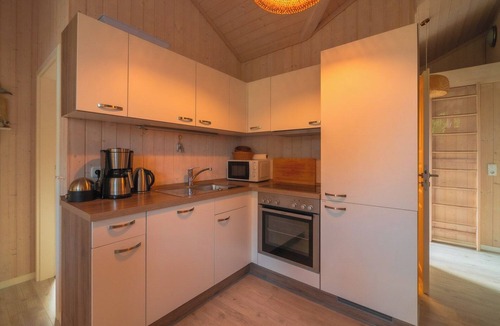 Dummer House | Vacation home Seebrise with sauna, fireplace & rowing boat and beach directly on the Dümmer See.