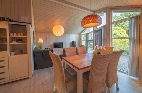 Dummer House | Vacation home Seebrise with sauna, fireplace & rowing boat and beach directly on the Dümmer See.