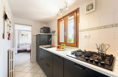 Lamporecchio House | Vacation home with swimming pool and hot tub relaxation and tranquility