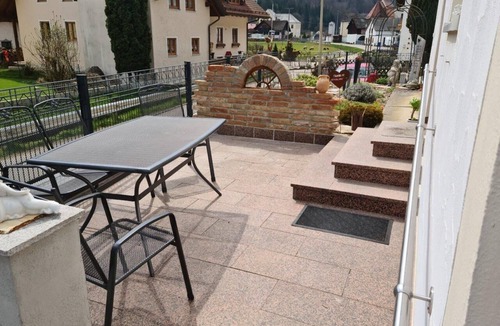 Riedenburg Apartment | Vacation home with 2 bedrooms and terrace (90 sqm)