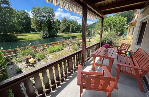 Essing Apartment | Vacation home with 3 bedrooms directly on the river