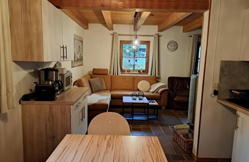 Kattersdorf Apartment | Vacation home with balcony and terrace
