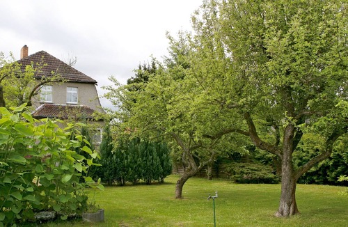 Biesdorf House | Vacation Home with Garden & Close to S-Bahn – Modern, Spacious & Family-Friendly