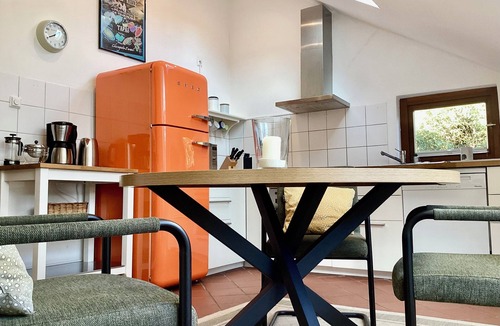 Wolthusen House | Vacation home Wolthuser Warf 3 - emden and sea - idyllic living for 4 close to the city