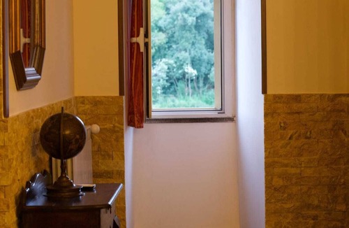 Sutri House | Vacation House Dolce Angelo 21, with view of Amphitheater, in the heart of the historic center