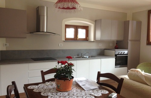 Ghivizzano House | Vacation home - Chalet with garden and private pool