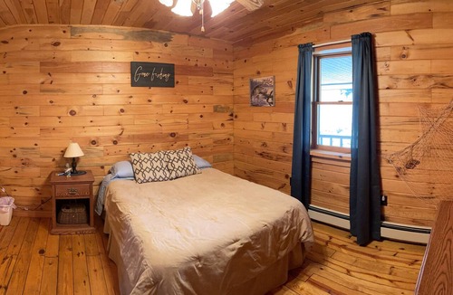 Hopewell Cabin | Vacation Lodge ,Near Raystown Lake and Historical Bedford