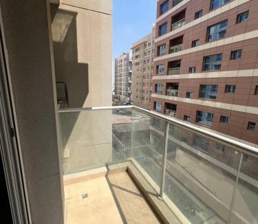 Al Barsha 1 House | Vacation Room with Pool Access