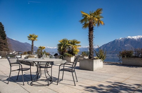 Orselina Apartment | Vacation studio on the 3rd floor ideal for 1-3 people