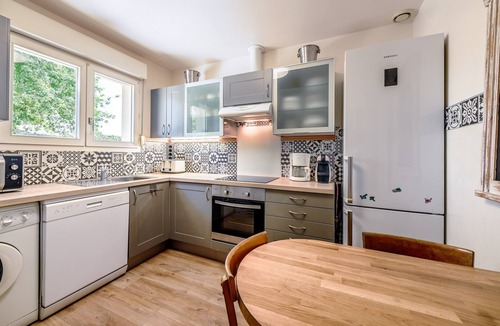 Cazaux House | Vacation Villa "Villa Teny La Teste Arcachon" with Pool, Garden, and Terrace