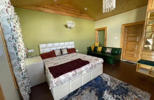 Patnitop Bed & Breakfast | Vacay Datcha 1 double room