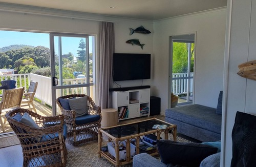 Hahei Apartment | Vacay Hahei - 1 Bed Elevated Apartment a short walk to the beach