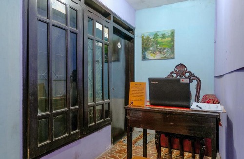 Malang Hotel | Vaccinated Staff - SPOT ON 1716 Lada Family Residence Syariah