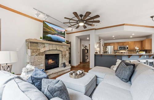 Edwards Condo | Vail Valley Retreat - Shared Hot Tub + Pool