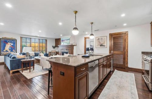 Avon House | Vail Valley Retreat Shared Pool Hot Tub & Sauna