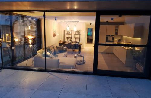 Diksmuide Apartment | Vakantiewoning Ijzerfront 14-18- Ruim 2-slpk appartement met terras & privéparking