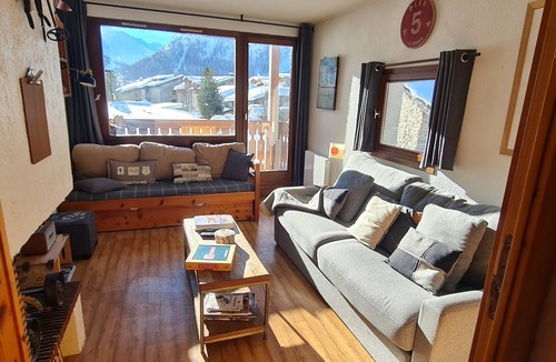 Val-d'Isere Apartment | VAL D'ISERE: magnificent duplex at the foot of the slopes with views & parking
